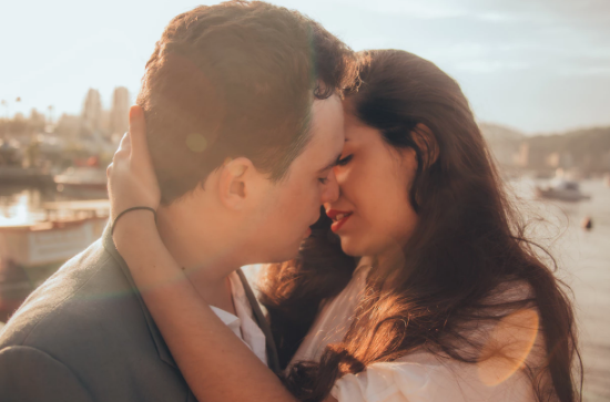 フェロモン香水の効果は 本当に異性にモテるのか Malqs マルクス